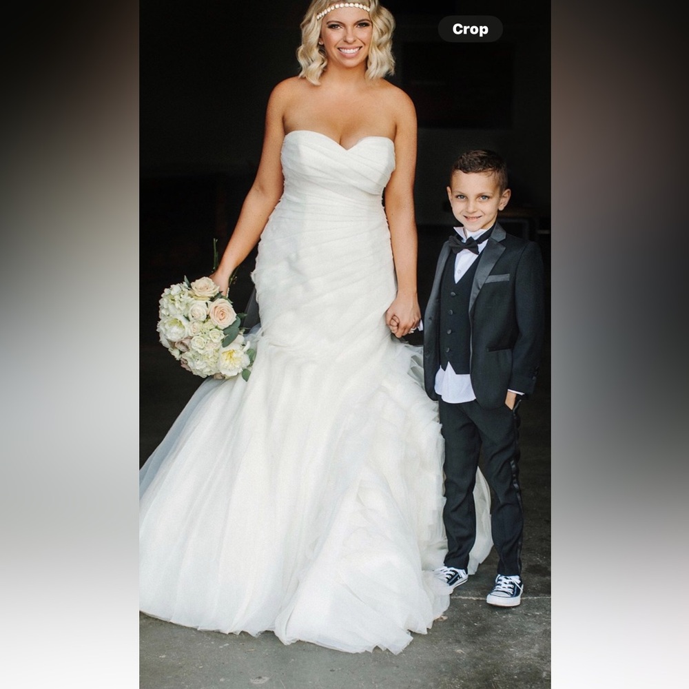 Vera Wang White Wedding Dress